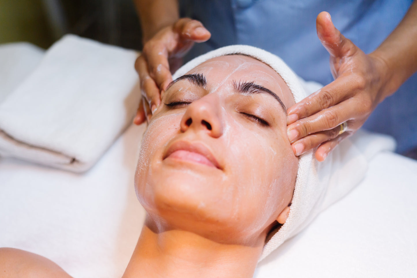 Zivaya Cleansing Facial