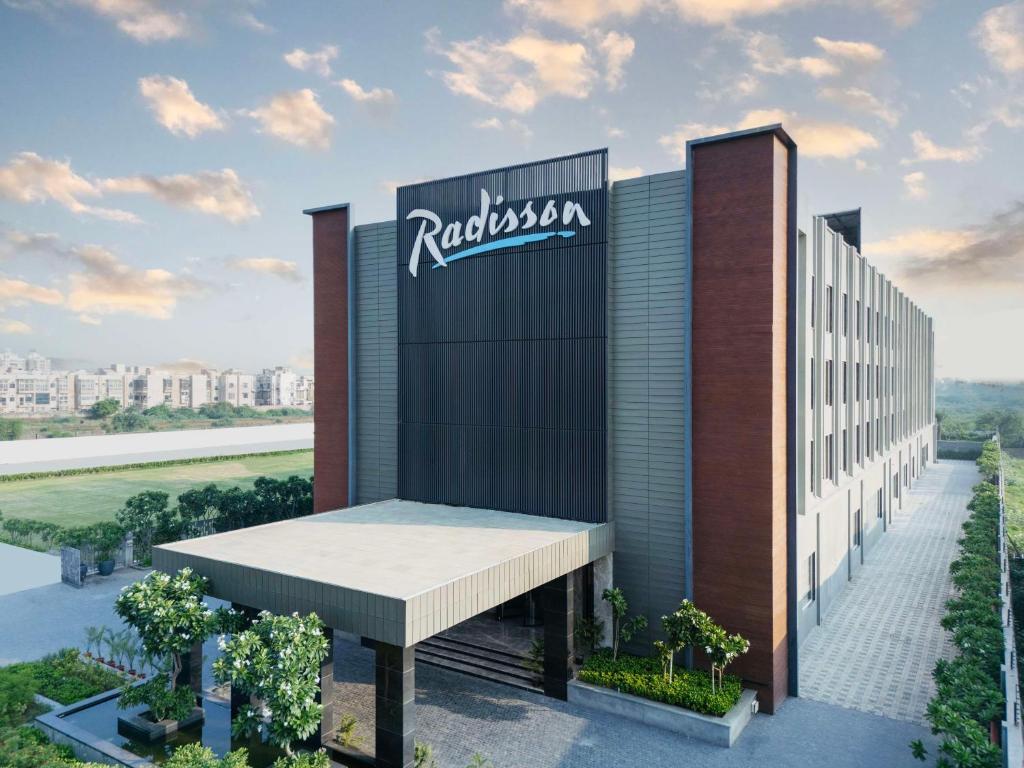 Vrindavan, Radisson hotel